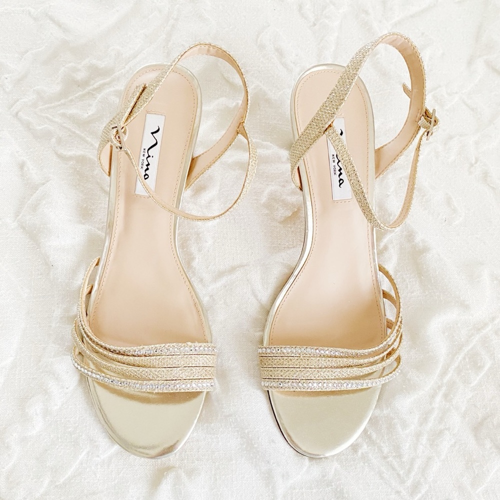 BOGO Nina Evening Sandals Size 10
New $89